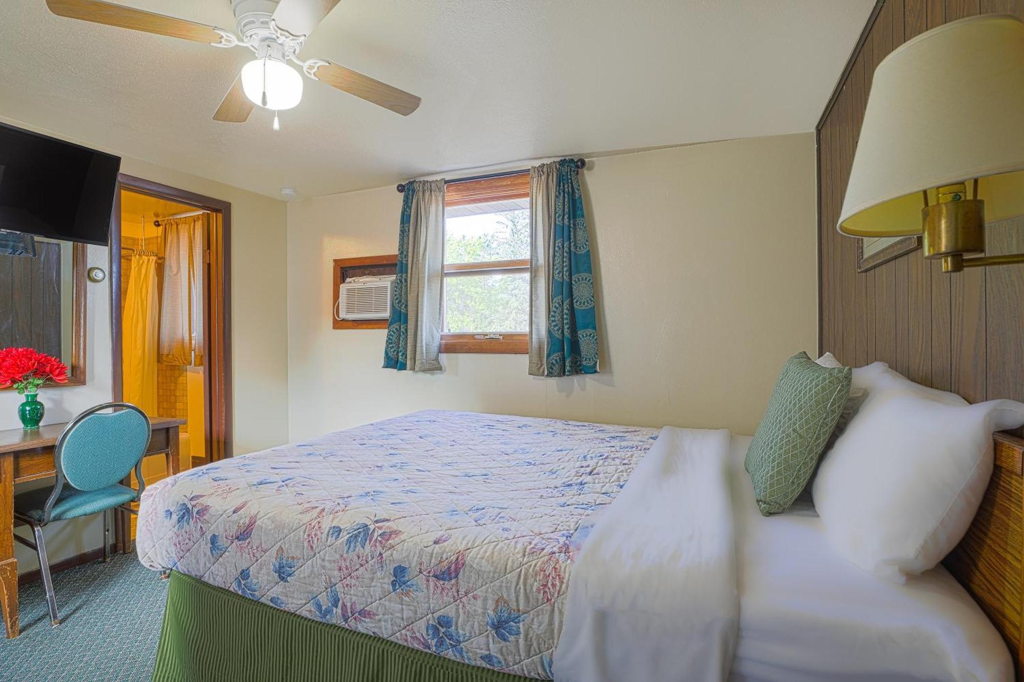 Love Hotels Silver Street By Oyo At Hurley Wi מראה חיצוני תמונה