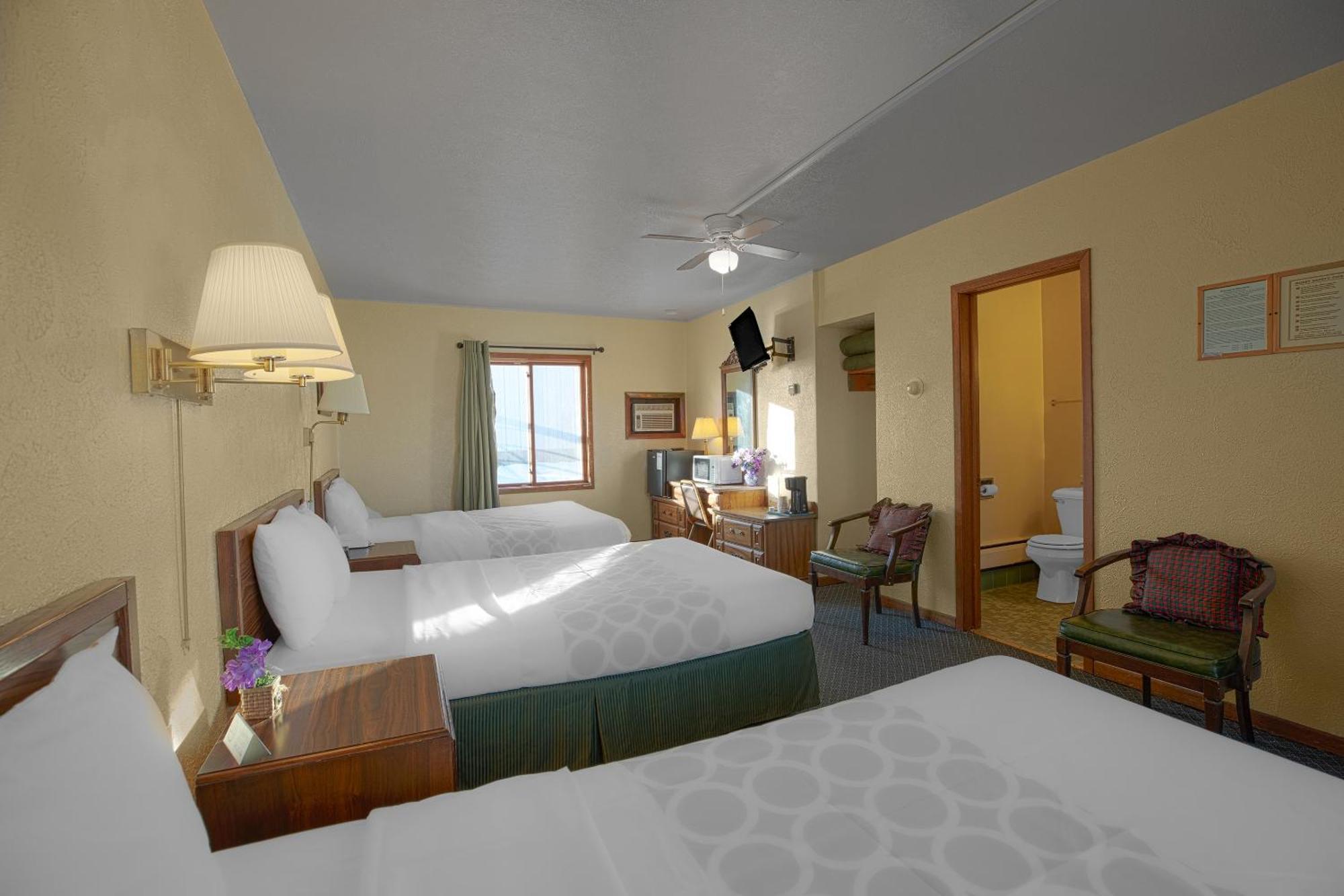 Love Hotels Silver Street By Oyo At Hurley Wi מראה חיצוני תמונה
